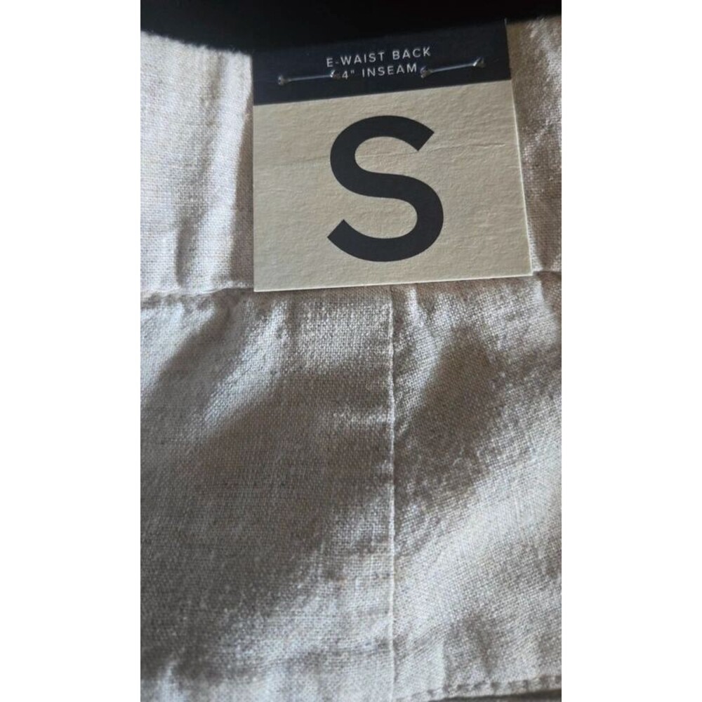 Gap 365 High Rise Linen Blend Short. - Picture 3 of 4